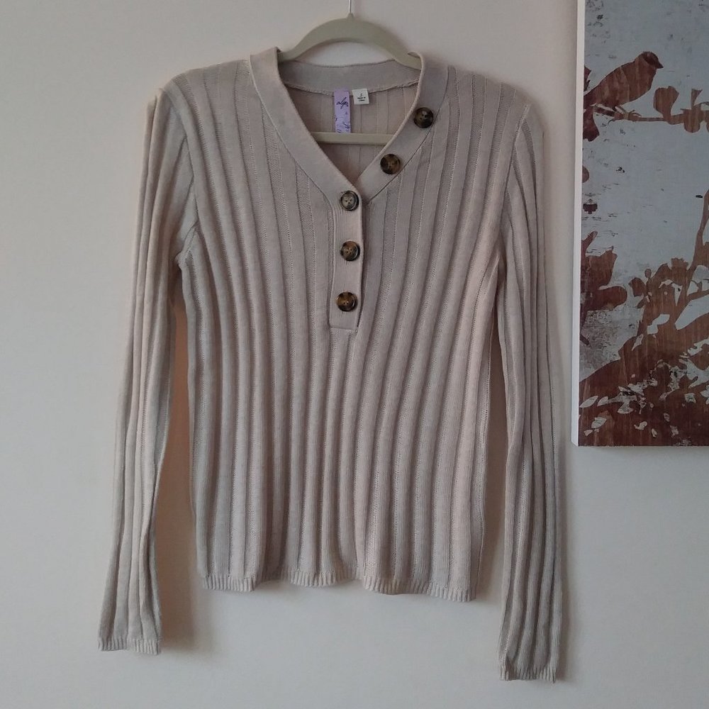 Franesca's Alya women's tan sweater small